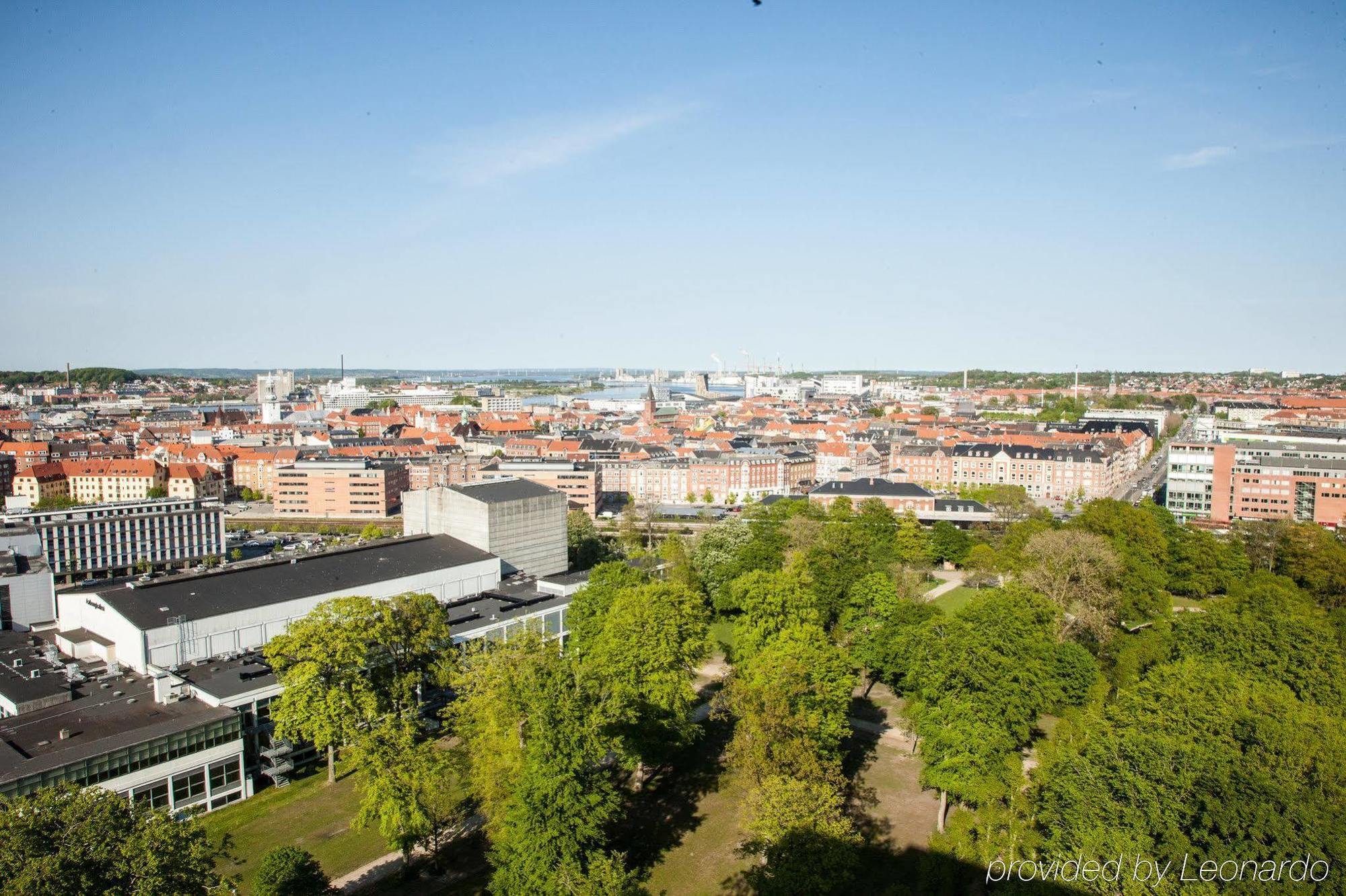 Comwell Hvide Hus Aalborg Hotel Exterior photo